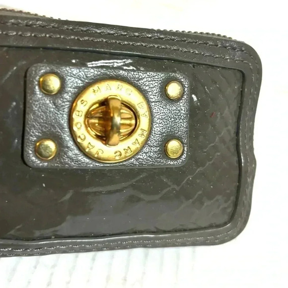 Marc by Marc Jacob’s gray leather wallet - Picture 3 of 4